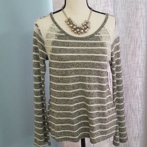 Juniors lacy super soft, cute top. NWOT